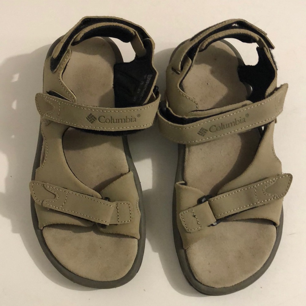Columbia tan sandals